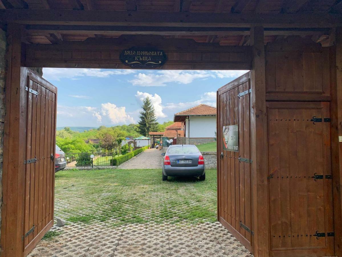 Дядо Цоньовата Къща Villa Sevlievo Ngoại thất bức ảnh